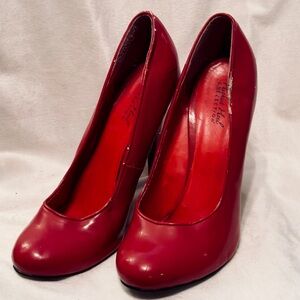 Elegant Red High Heels size 9